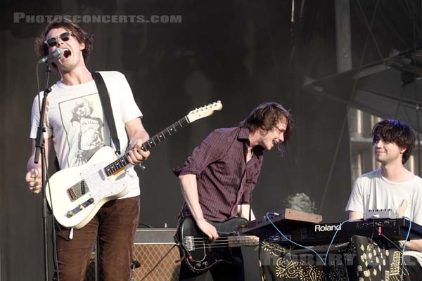 PALMA VIOLETS - 2013-07-18 - PARIS - Parvis de l'Hotel de Ville - Sam Fryer - Chilli Jesson - Pete Mayhew